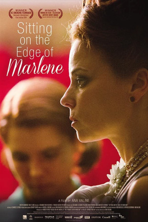 Watch Free Sitting on the Edge of Marlene (2014)