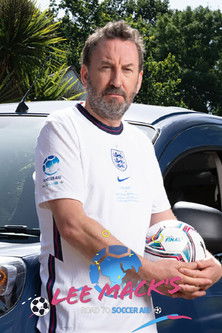 Watch Free Lee Mack Road to Soccer Aid (2021)